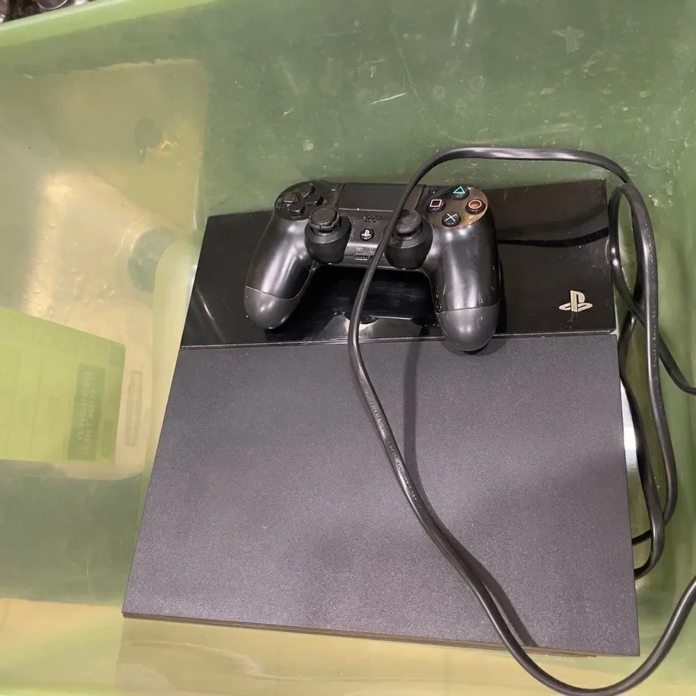 Sony PS4 Console w/ Controller – Tested Working – No Cords